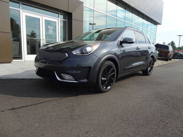 2019 Kia Niro S Touring FWD photo