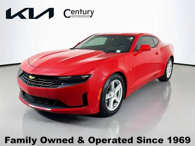 2019 Chevrolet Camaro 1LT RWD photo