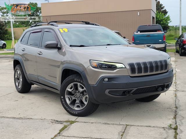 2019 Jeep Cherokee Trailhawk 4WD photo
