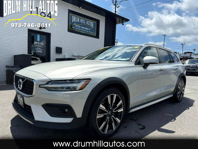 2020 Volvo V60 Cross Country  AWD photo