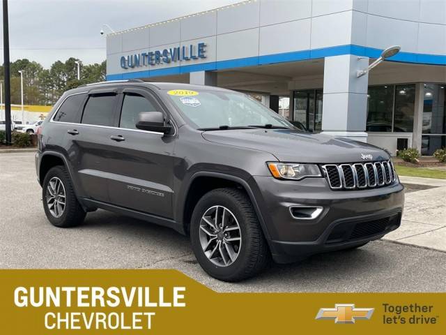 2019 Jeep Grand Cherokee Laredo E 4WD photo