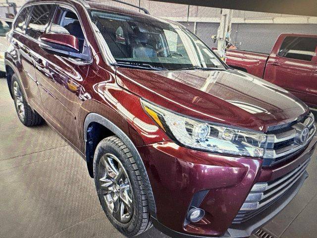 2019 Toyota Highlander Limited Platinum AWD photo