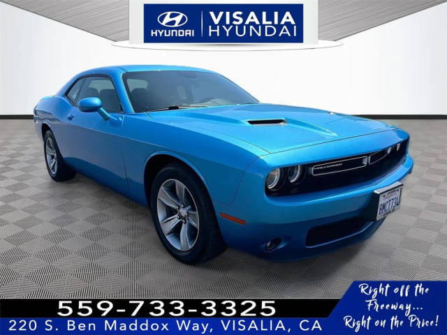 2019 Dodge Challenger SXT RWD photo