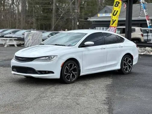 2015 Chrysler 200 S FWD photo