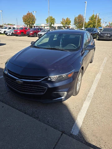 2016 Chevrolet Malibu LT FWD photo