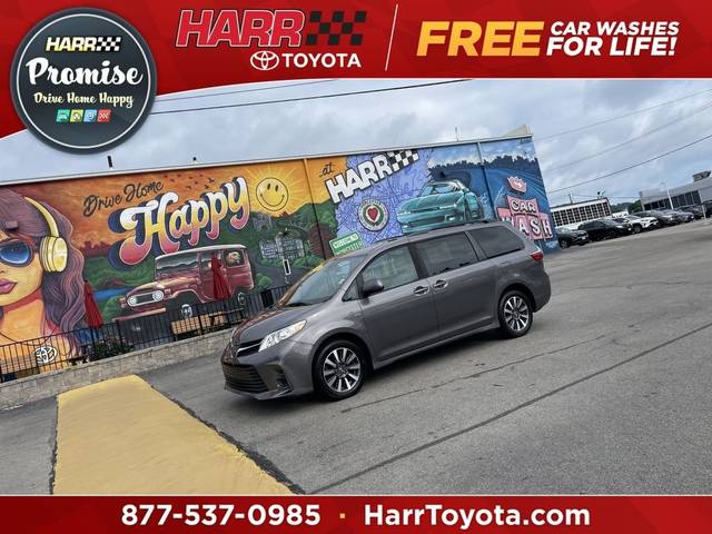 2020 Toyota Sienna LE AWD photo