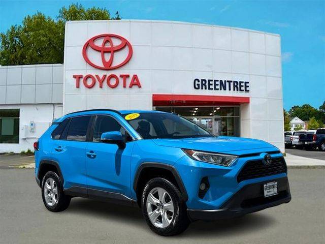2019 Toyota RAV4 XLE AWD photo