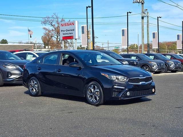 2019 Kia Forte LXS FWD photo