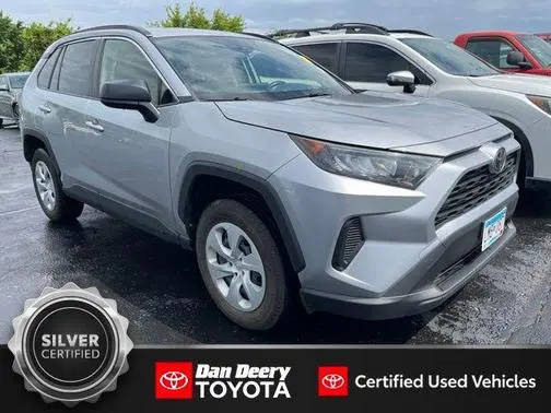 2019 Toyota RAV4 LE FWD photo