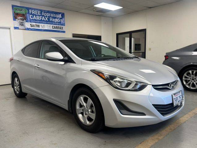 2015 Hyundai Elantra SE FWD photo
