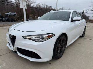 2018 Alfa Romeo Giulia  RWD photo