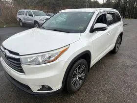2016 Toyota Highlander XLE AWD photo
