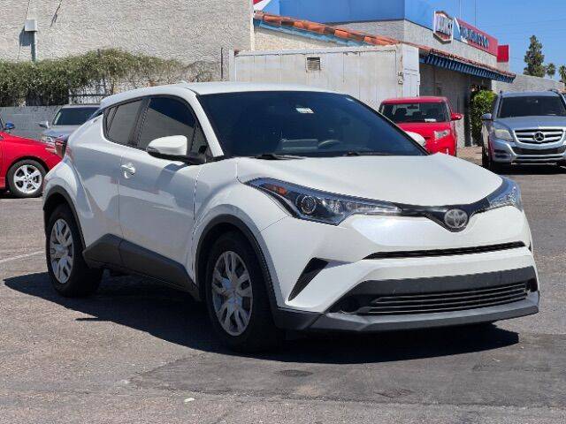 2019 Toyota C-HR LE FWD photo