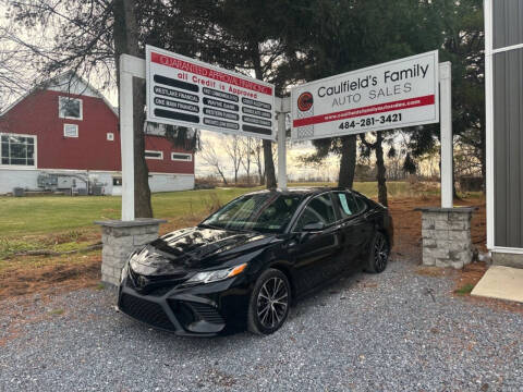 2019 Toyota Camry SE FWD photo