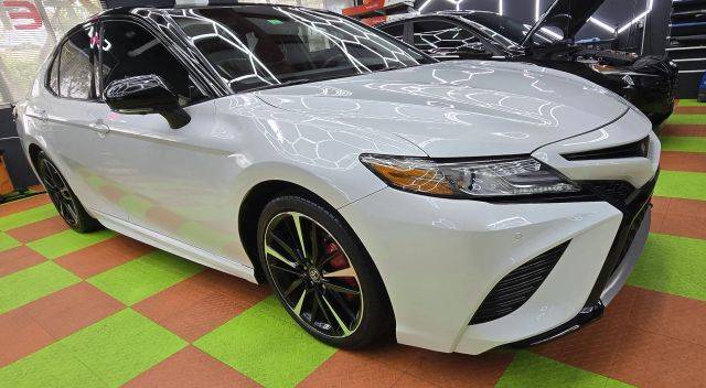2019 Toyota Camry XSE V6 FWD photo