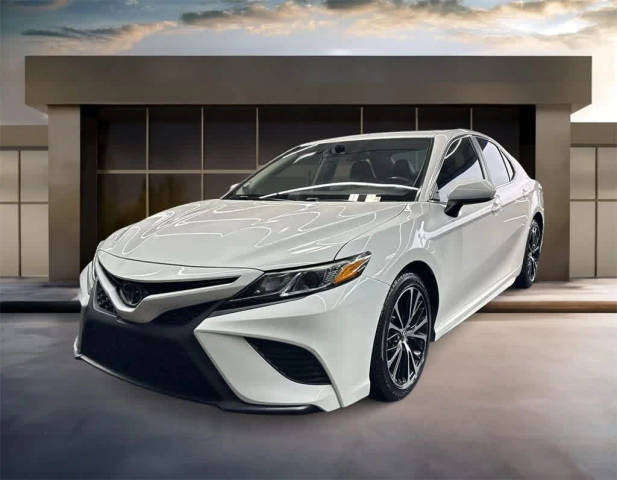 2019 Toyota Camry SE FWD photo