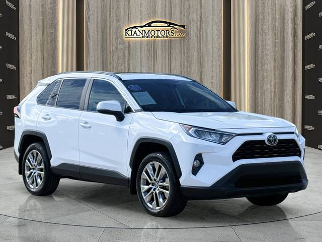 2019 Toyota RAV4 XLE Premium FWD photo