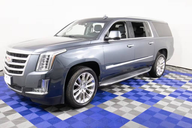 2019 Cadillac Escalade ESV Luxury RWD photo