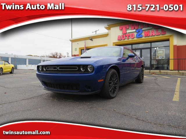 2019 Dodge Challenger SXT RWD photo