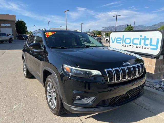 2019 Jeep Cherokee Latitude Plus 4WD photo