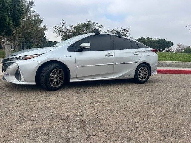 2019 Toyota Prius Prime Premium FWD photo