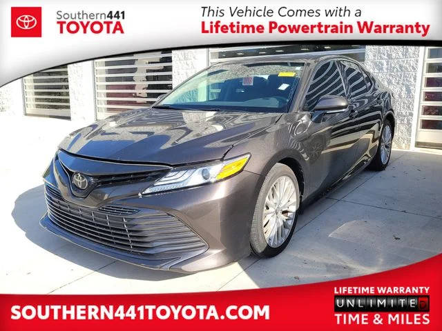 2019 Toyota Camry XLE FWD photo