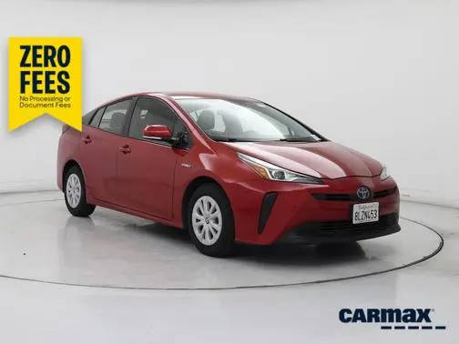 2019 Toyota Prius LE FWD photo