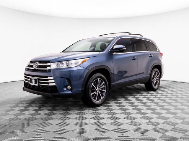 2019 Toyota Highlander XLE FWD photo