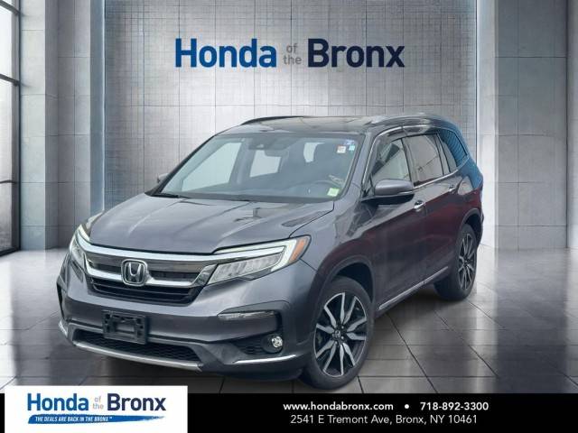 2019 Honda Pilot Touring 8-Passenger AWD photo
