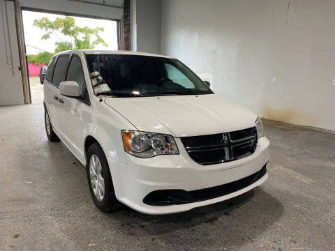 2019 Dodge Grand Caravan SE FWD photo