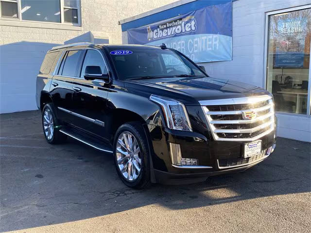 2019 Cadillac Escalade Luxury 4WD photo