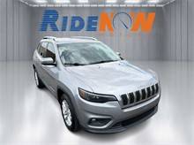 2019 Jeep Cherokee Latitude FWD photo