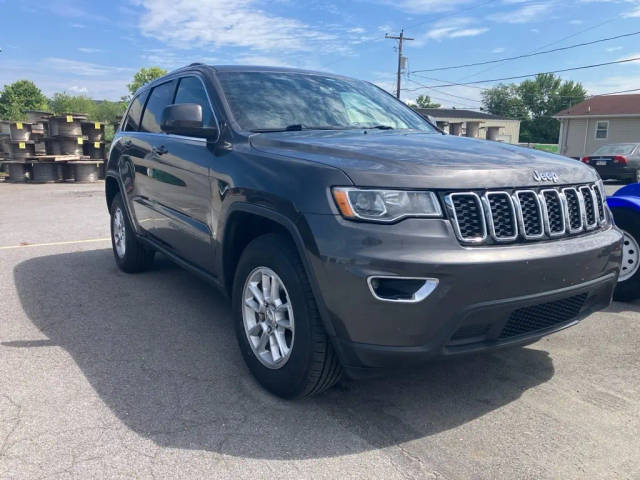 2019 Jeep Grand Cherokee Laredo E 4WD photo