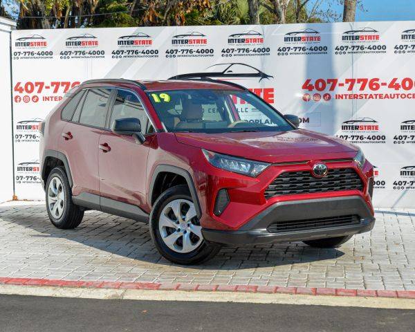2019 Toyota RAV4 LE FWD photo
