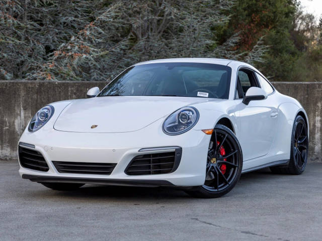 2019 Porsche 911 Carrera 4S AWD photo