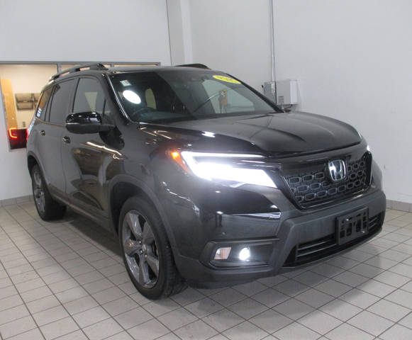 2019 Honda Passport Touring AWD photo