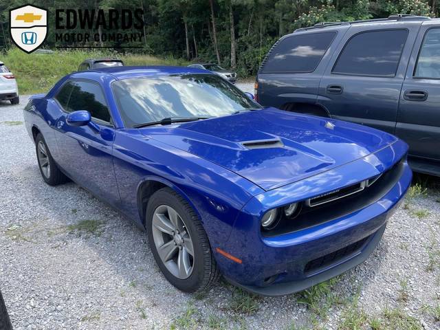2019 Dodge Challenger SXT RWD photo
