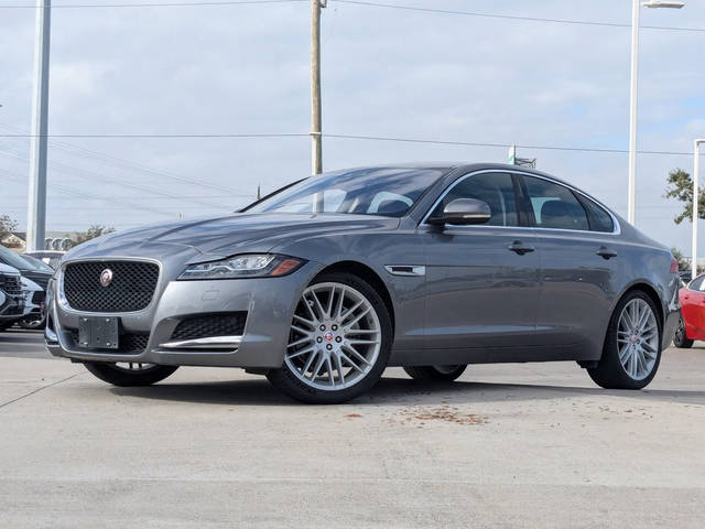 2020 Jaguar XF 25t Prestige RWD photo