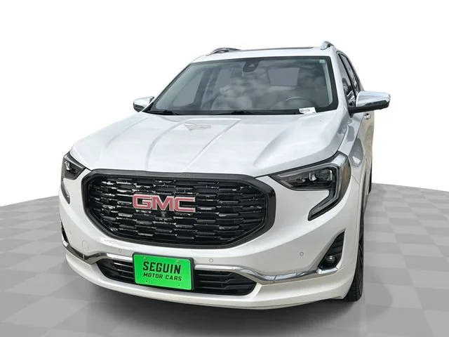 2020 GMC Terrain Denali FWD photo
