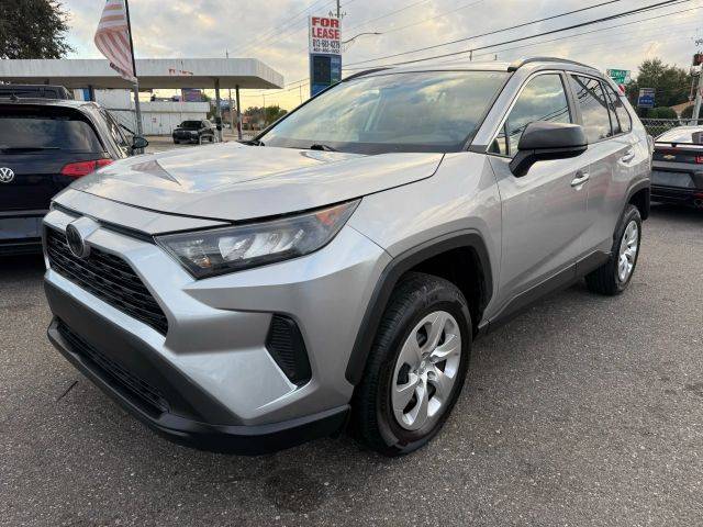 2019 Toyota RAV4 LE FWD photo