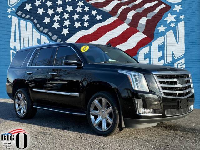 2018 Cadillac Escalade Luxury 4WD photo