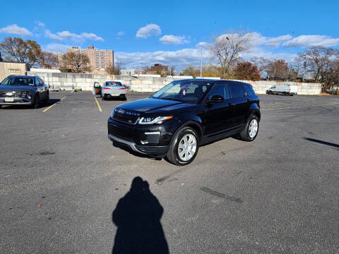 2018 Land Rover Range Rover Evoque SE 4WD photo