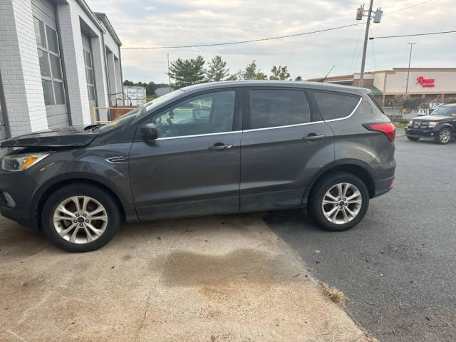 2019 Ford Escape SE FWD photo