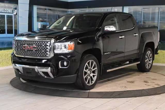 2019 GMC Canyon 4WD Denali 4WD photo