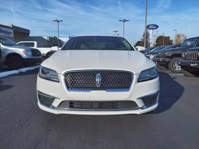 2019 Lincoln MKZ Hybrid Reserve I FWD photo