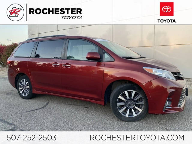 2020 Toyota Sienna XLE AWD photo