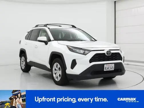2019 Toyota RAV4 LE FWD photo