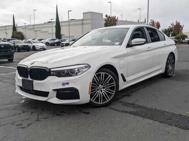 2019 BMW 5 Series 530e iPerformance RWD photo