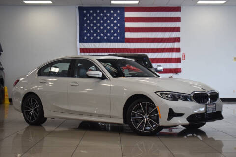 2019 BMW 3 Series 330i RWD photo
