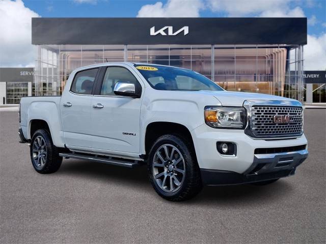 2019 GMC Canyon 4WD Denali 4WD photo